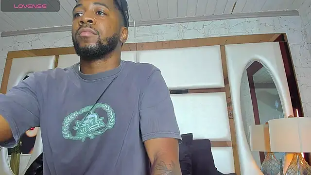 Drake Nassir4 online show from October 3, 2025, 4:48 pm