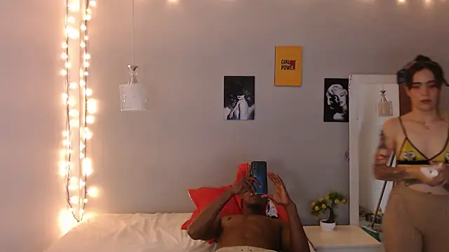 Snapshot of Kimandyuk chatting on January 5, 2025, 1:35 am Kimandyuk online show from January 5, 2025, 1:35 am