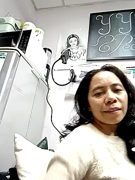 Snapshot of doggiepossession chatting on February 23, 2025, 8:39 am doggiepossession online show from February 23, 2025, 8:39 am