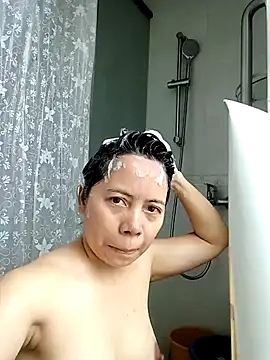 Snapshot of doggiepossession chatting on March 13, 2025, 3:33 am doggiepossession online show from March 13, 2025, 3:33 am