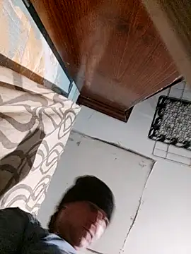 Boo-boo kittyfux online show from November 4, 2025, 7:40 am