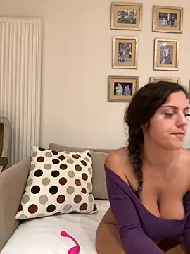 Snapshot of OliviaOcean69 chatting on October 9, 2025, 7:45 pm OliviaOcean69 online show from October 9, 2025, 7:45 pm