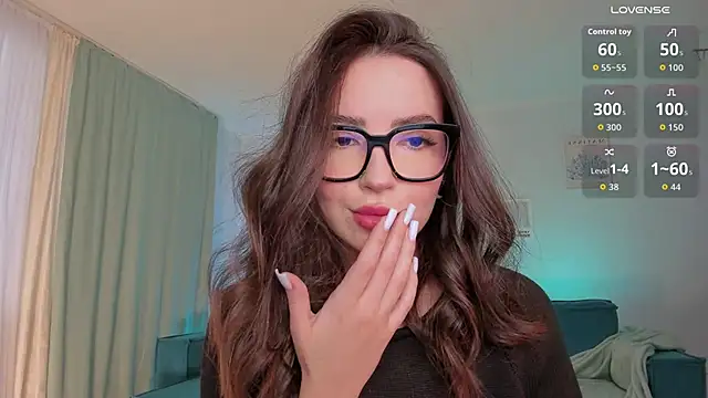 Oh My Dianee online show from March 19, 2026, 7:01 am