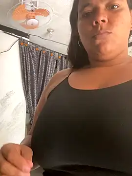 Snapshot of divalu chatting on October 30, 2025, 5:46 pm divalu online show from October 30, 2025, 5:46 pm