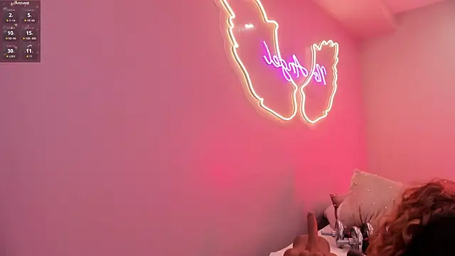 Snapshot of Ninna_monroe_ chatting on October 7, 2025, 4:15 pm Ninna monroe online show from October 7, 2025, 4:15 pm