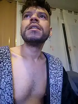 BombomNutela36 online show from January 31, 2025, 8:33 pm