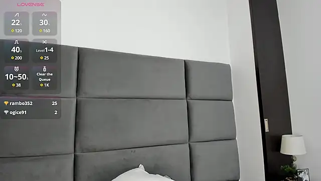 Lizz Luna online show from February 15, 2025, 5:39 pm