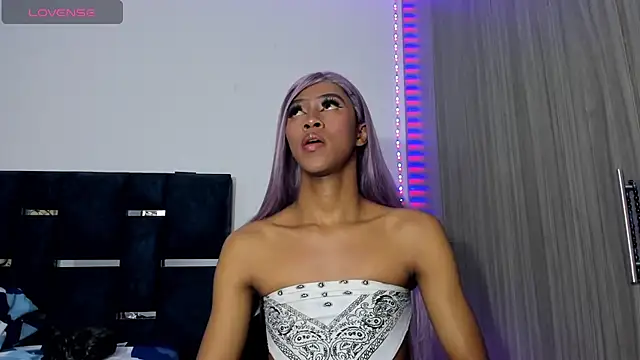 Snapshot of Kristen_dollts chatting on December 2, 2024, 11:51 pm Kristen dollts online show from December 2, 2024, 11:51 pm