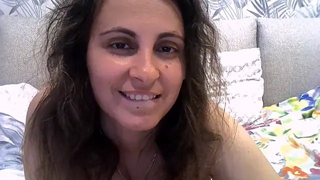 ShelaDiass online show from September 23, 2025, 12:08 pm