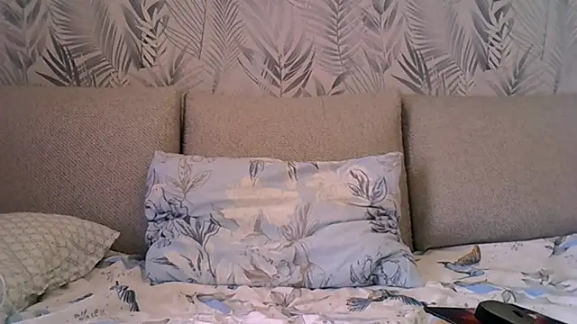 ShelaDiass online show from March 29, 2026, 2:55 am