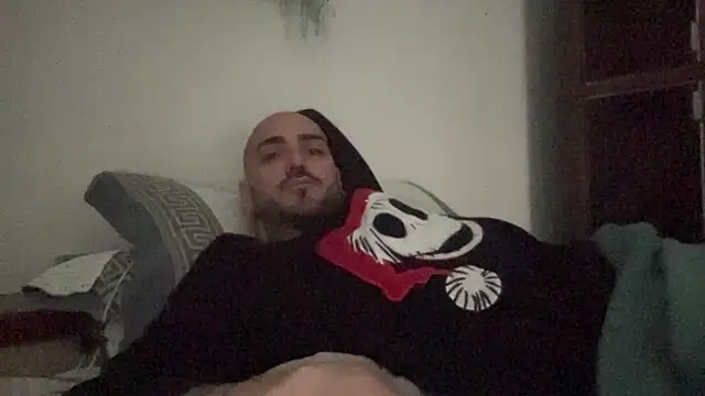 alessandromori91 online show from December 20, 2025, 8:43 am