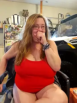 Snapshot of MsShelby40 chatting on November 30, 2025, 8:13 pm MsShelby40 online show from November 30, 2025, 8:13 pm