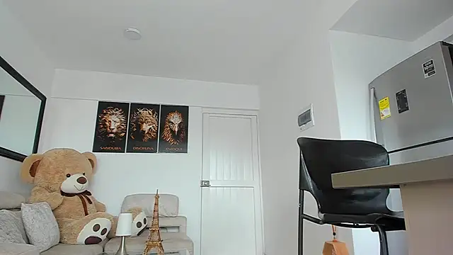 smit hot sr online show from February 7, 2025, 9:15 pm