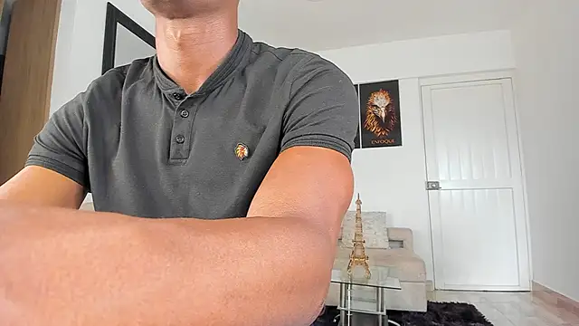 smit hot sr online show from February 24, 2025, 8:25 pm