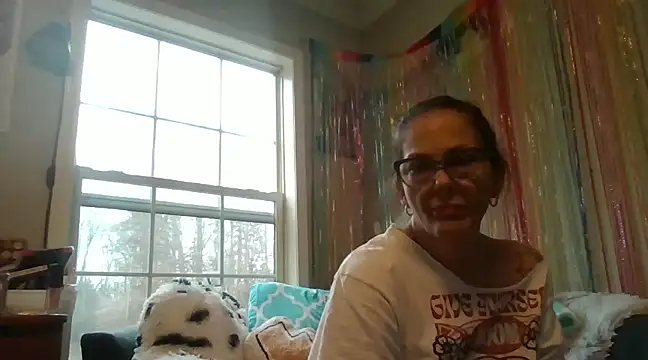 TopazVixen online show from December 14, 2024, 1:16 pm