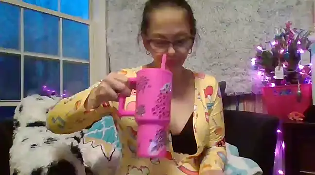 TopazVixen online show from December 18, 2024, 12:07 pm