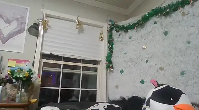 TopazVixen online show from March 17, 2025, 9:22 am