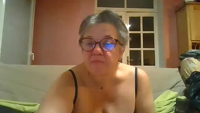 Vandeae44 online show from March 29, 2026, 7:25 pm