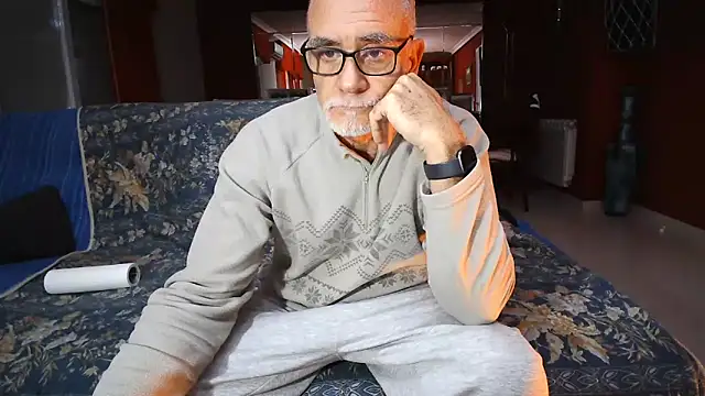 maduroguapo online show from March 17, 2025, 9:55 pm