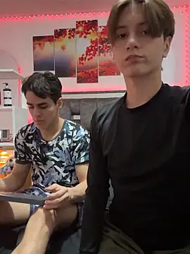 Alex and Fabian online show from April 15, 2026, 2:18 am