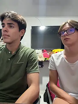 Alex and Fabian online show from May 16, 2026, 4:42 am