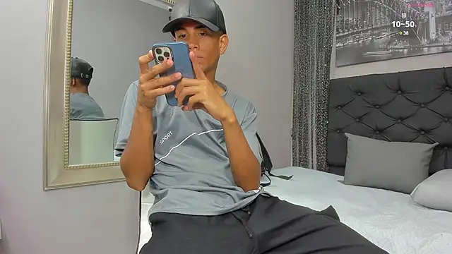 Snapshot of Hotkoljeixxx chatting on January 29, 2025, 3:01 am Hotkoljeixxx online show from January 29, 2025, 3:01 am