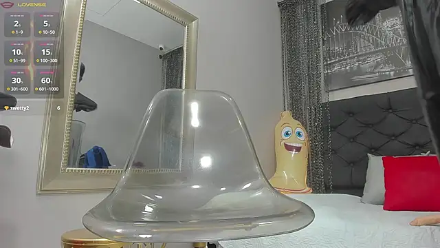 Snapshot of Hotkoljeixxx chatting on March 14, 2025, 7:15 am Hotkoljeixxx online show from March 14, 2025, 7:15 am