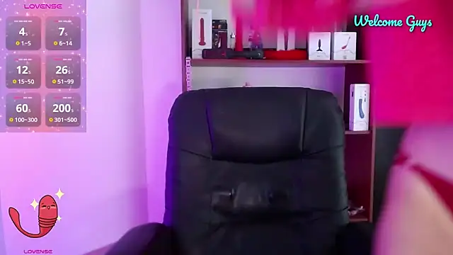 Snapshot of Celeste_Ford_18 chatting on September 14, 2025, 10:53 pm Celeste Ford 18 online show from September 14, 2025, 10:53 pm