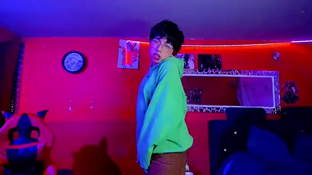 Snapshot of AnggelONfiree chatting on March 10, 2025, 5:43 am AnggelONfiree online show from March 10, 2025, 5:43 am