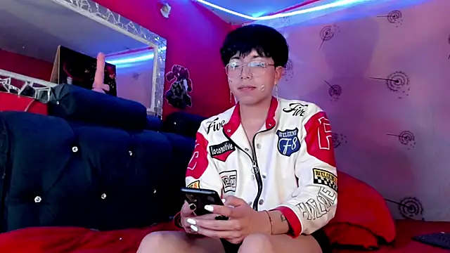 Snapshot of AnggelONfiree chatting on October 6, 2025, 11:18 am AnggelONfiree online show from October 6, 2025, 11:18 am