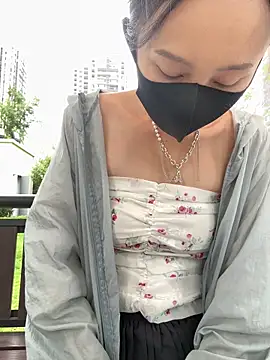 Snapshot of moneymaker_taipei chatting on September 30, 2025, 5:45 am moneymaker taipei online show from September 30, 2025, 5:45 am