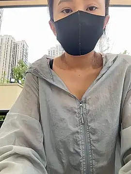 Snapshot of moneymaker_taipei chatting on October 5, 2025, 2:32 am moneymaker taipei online show from October 5, 2025, 2:32 am