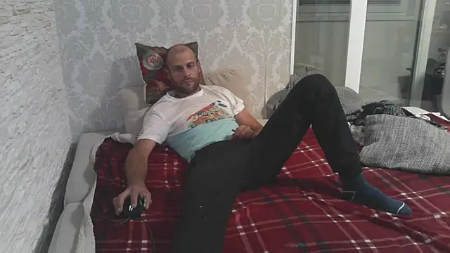 Zbochunec online show from September 24, 2025, 8:01 pm