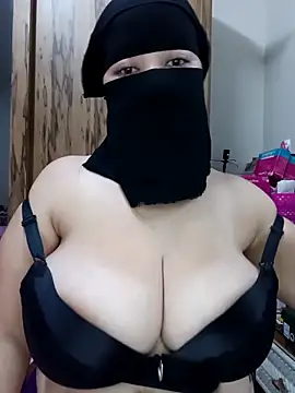 Snapshot of arabian_sara chatting on October 12, 2025, 6:18 pm arabian sara online show from October 12, 2025, 6:18 pm