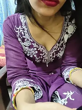 priya sharma02 online show from May 31, 2026, 11:17 am