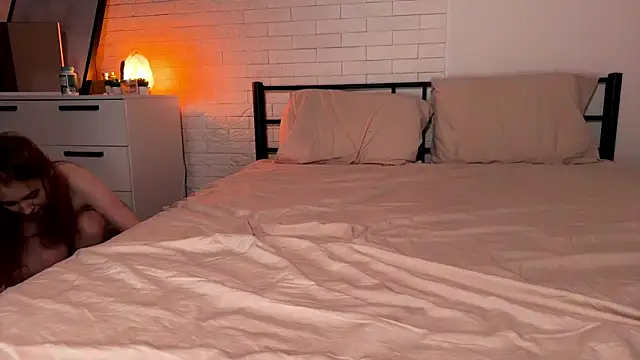 Snapshot of oypo chatting on December 3, 2024, 3:22 pm oypo online show from December 3, 2024, 3:22 pm