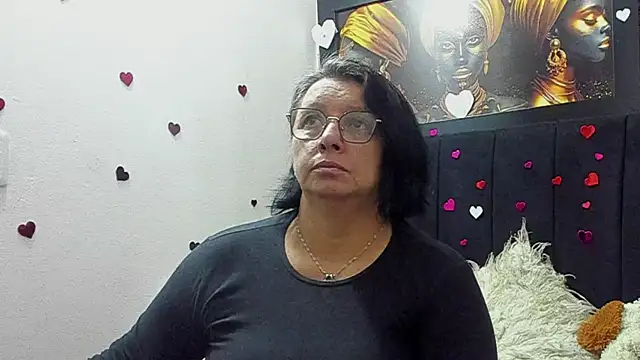 Evaaross 2345 online show from May 29, 2026, 2:26 pm