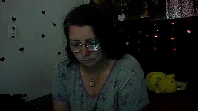 Evaaross 2345 online show from June 26, 2026, 1:15 pm