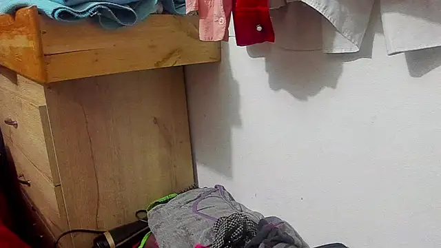 Evaaross 2345 online show from July 15, 2026, 2:33 pm