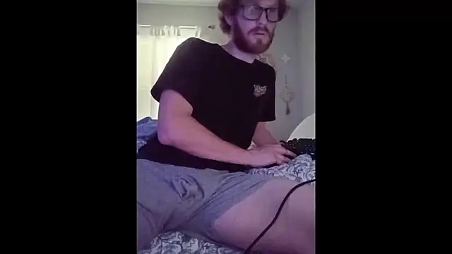Snapshot of BOSSDIGGINN4u chatting on May 23, 2026, 2:32 pm BOSSDIGGINN4u online show from May 23, 2026, 2:32 pm