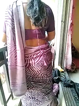 Snapshot of PayalSharmahot143 chatting on February 11, 2026, 2:27 am PayalSharmahot143 online show from February 11, 2026, 2:27 am