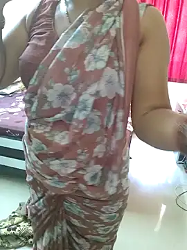 PayalSharmahot143 online show from May 26, 2026, 6:09 am