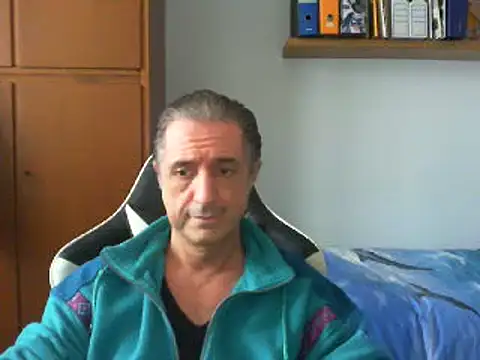 Snapshot of lliuk70mi chatting on December 14, 2024, 1:59 pm lliuk70mi online show from December 14, 2024, 1:59 pm