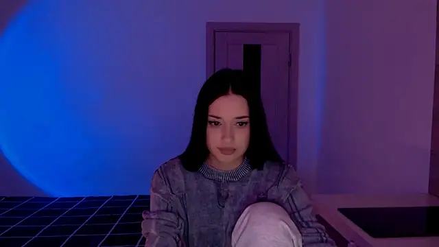 AlisaLink online show from December 14, 2024, 6:41 pm