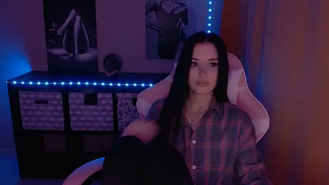 AlisaLink online show from January 31, 2025, 8:43 pm