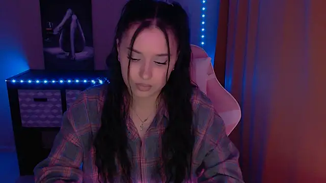 AlisaLink online show from March 14, 2025, 6:50 pm