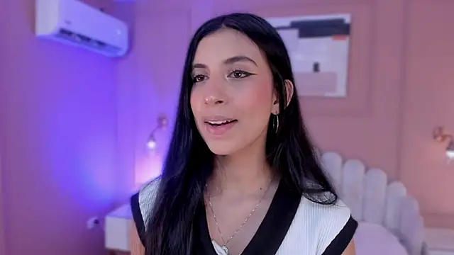 zia cooper online show from February 5, 2026, 6:45 pm