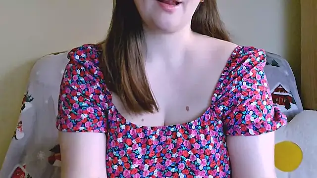 ChubbyMaia online show from January 1, 2025, 11:16 am