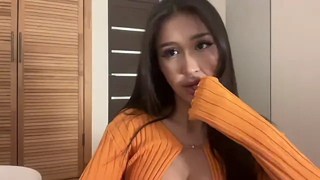 paola inga online show from February 13, 2026, 3:13 am