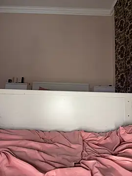 bigbabykiki online show from February 23, 2025, 4:24 pm